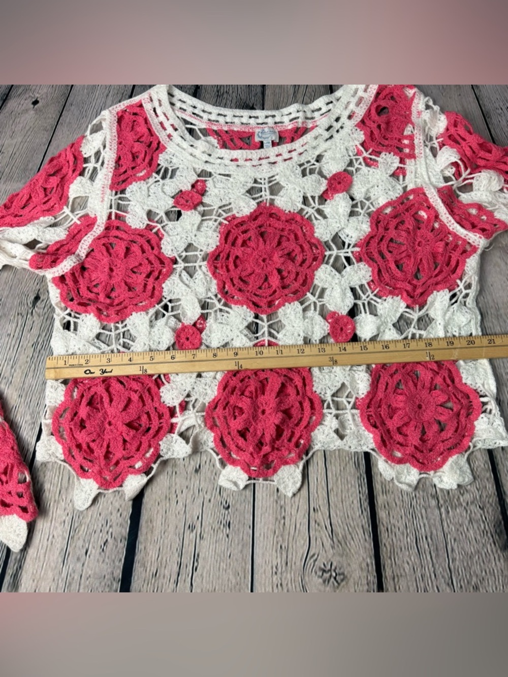 Blue Rain by francesca’s Crochet Floral Knit Top Pink Cream Bell Sleeves Sz L/XL - Picture 6 of 9